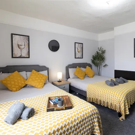 Open Mind Property - 4 Beds & Free Parking Portsmouth Exterior photo