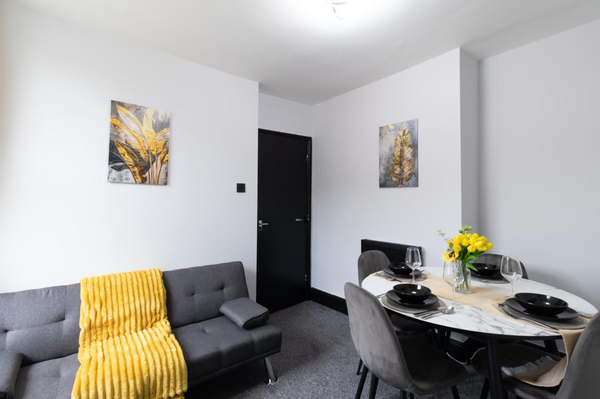 Open Mind - 4 Beds & Free Parking Appartamento