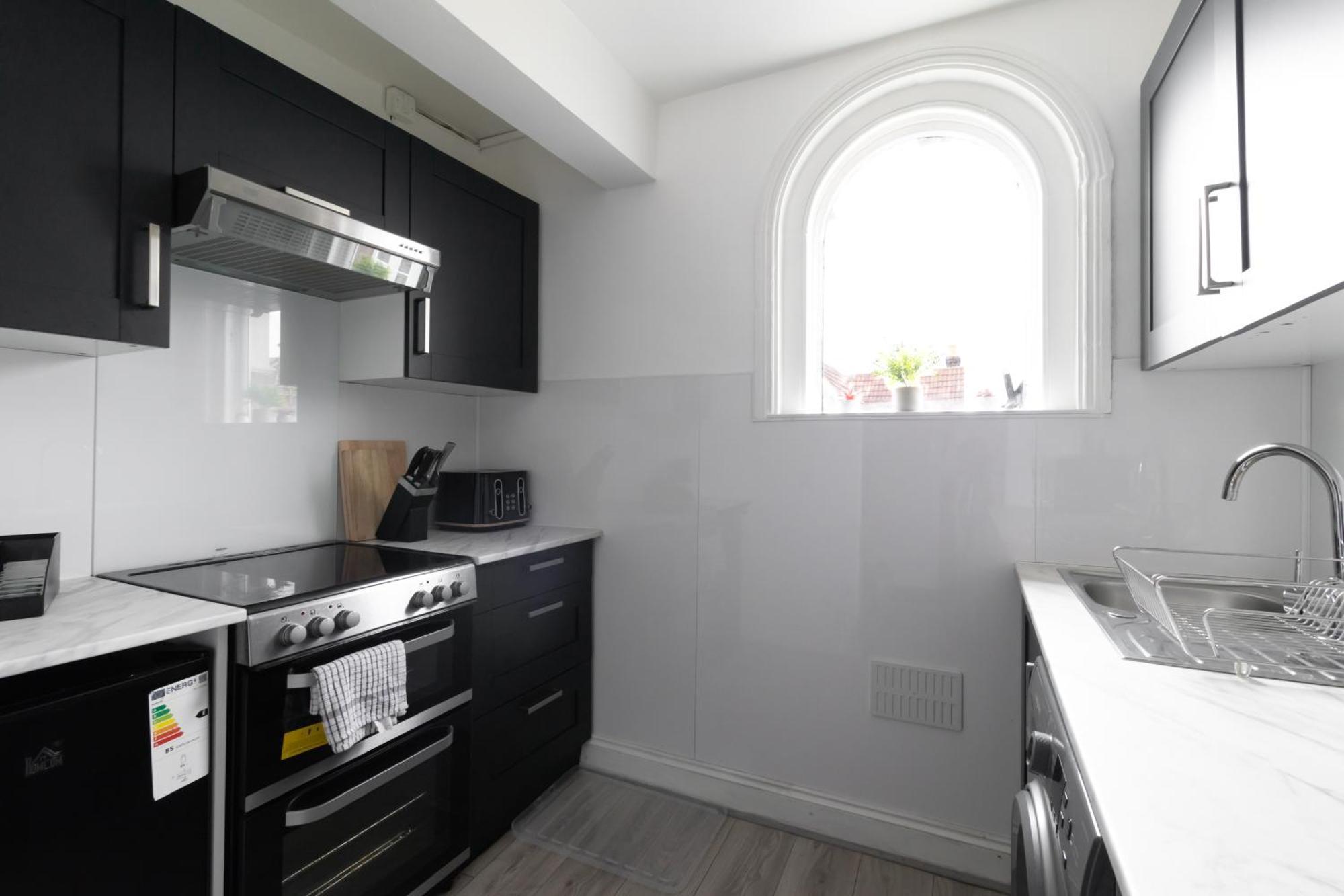 Appartamento Open Mind - 4 Beds & Free Parking Portsmouth